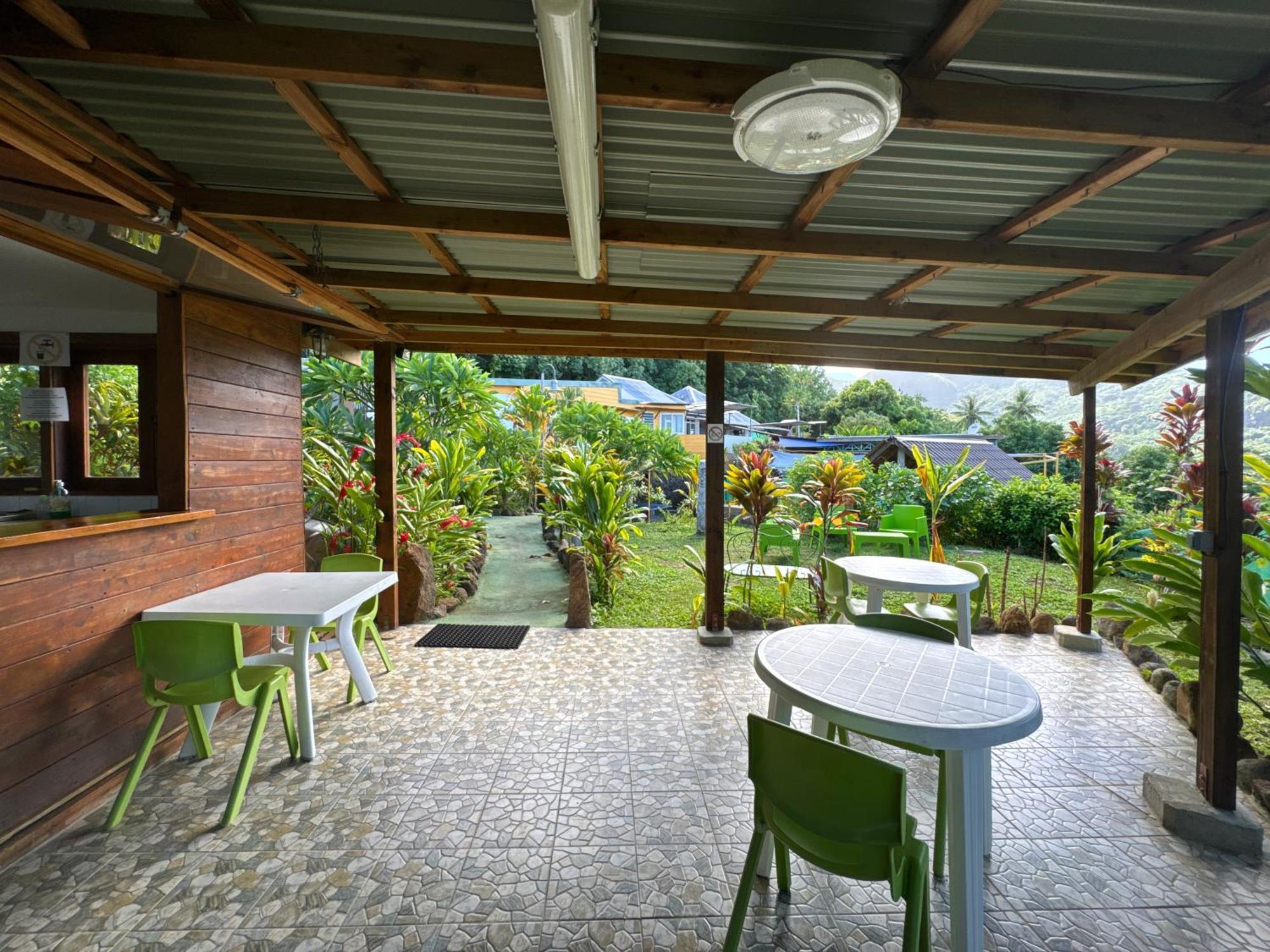 Fare Arana Moorea Guesthouse Atiha المظهر الخارجي الصورة