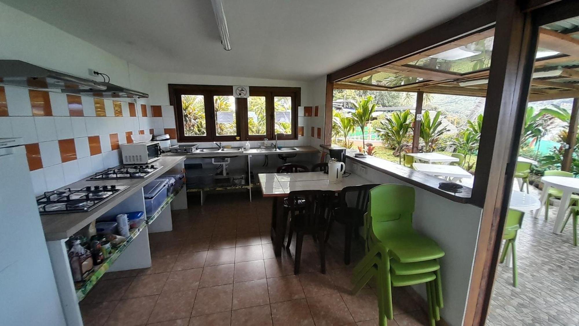 Fare Arana Moorea Guesthouse Atiha المظهر الخارجي الصورة