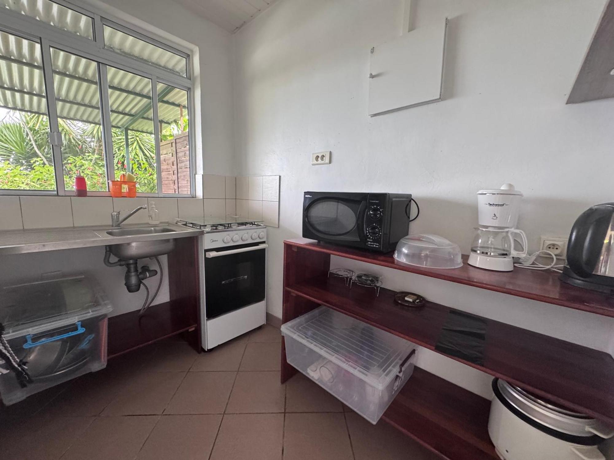 Fare Arana Moorea Guesthouse Atiha الغرفة الصورة